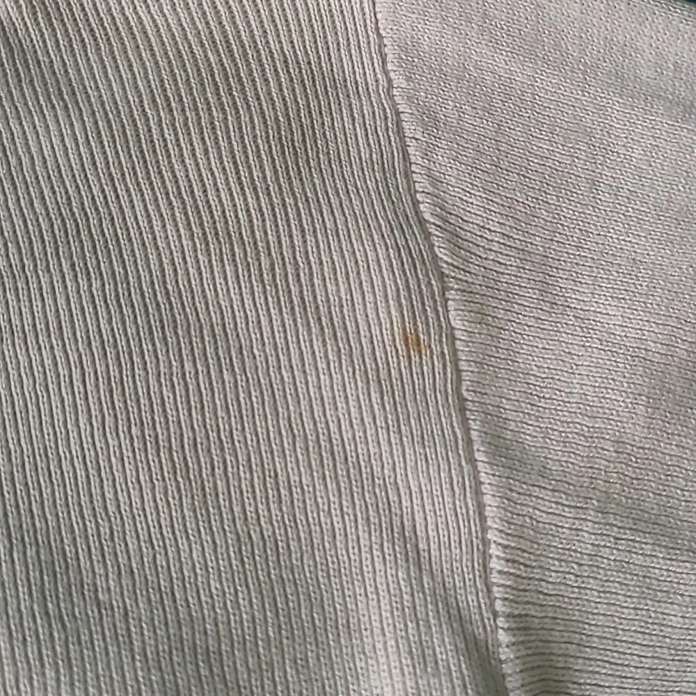 Sweater - Picture 4 of 5